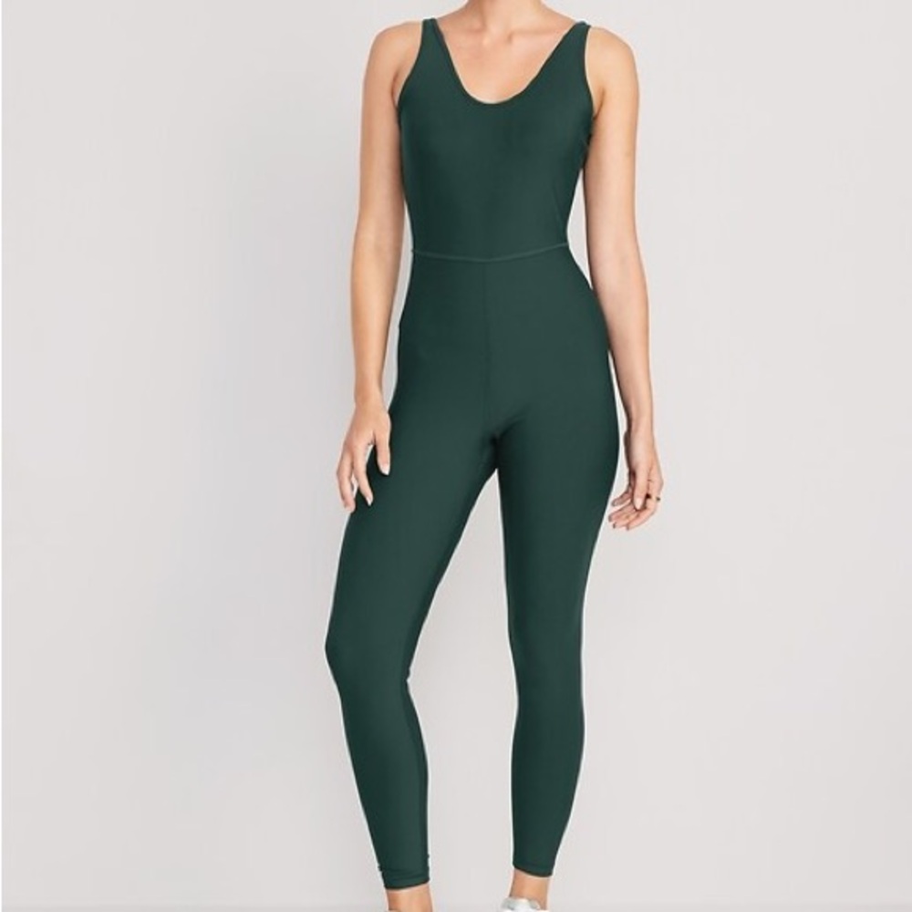 NWT Old Navy Sleeveless PowerSoft 7/8 Bodysuit in Glorious Pine